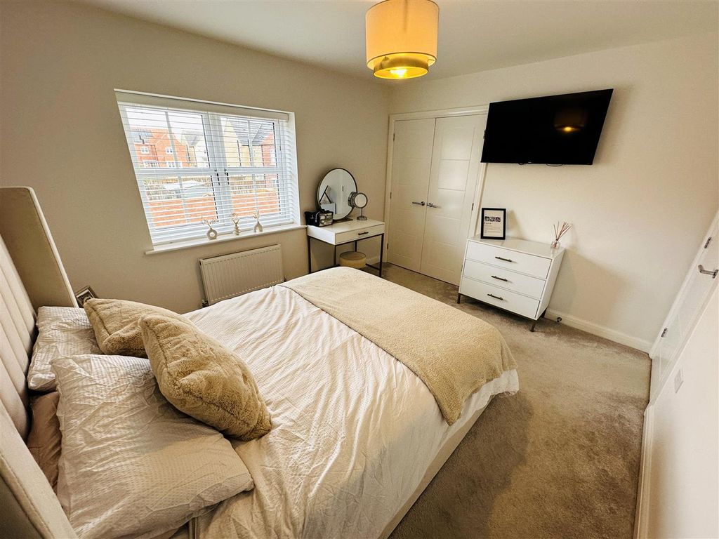 Property photo 3 of 13 Bedroom One