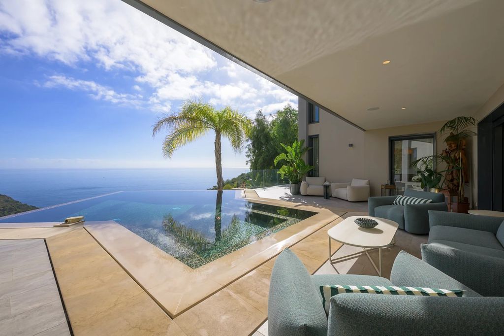 Property photo 3 of 23