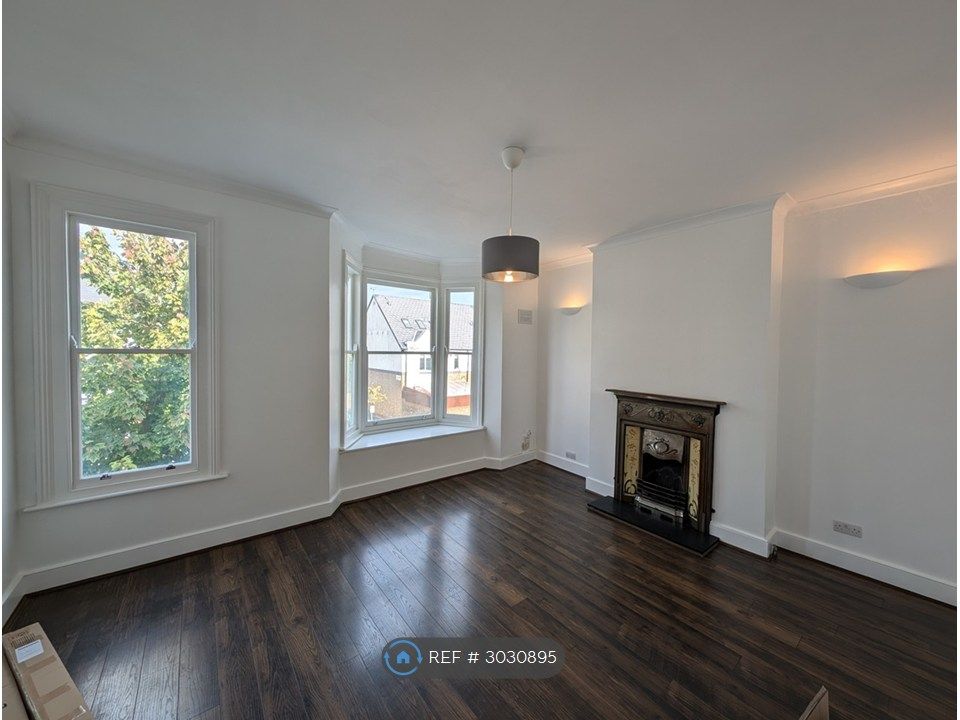 Property photo 1 of 9 Living Room