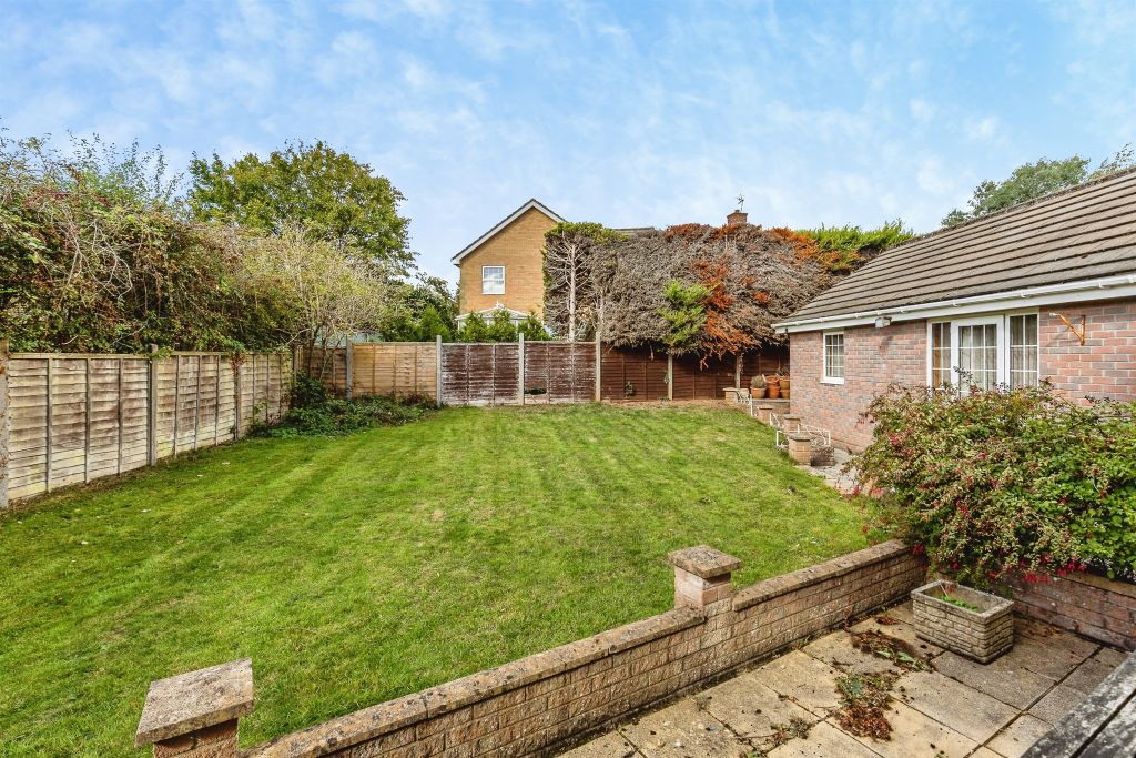 Property photo 2 of 20