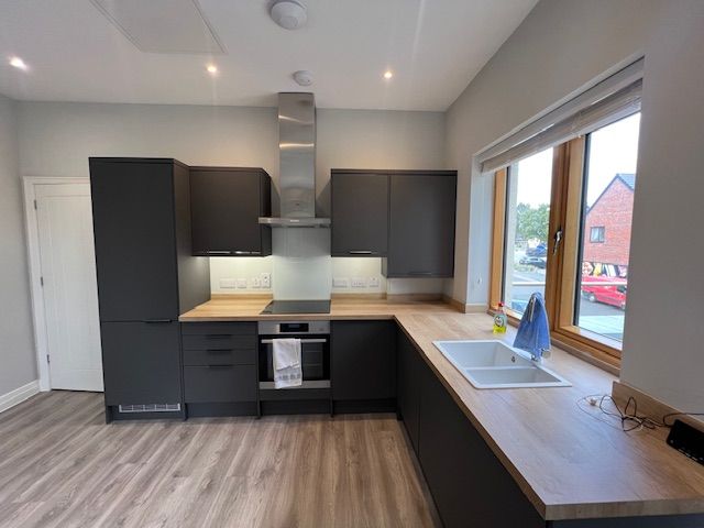 Property photo 2 of 14 Kitchen