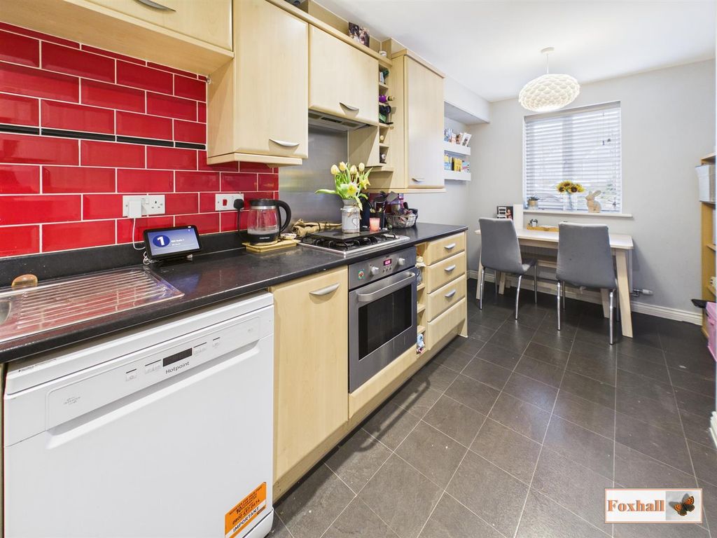 Property photo 3 of 16 Kitchen Breakfast Room
