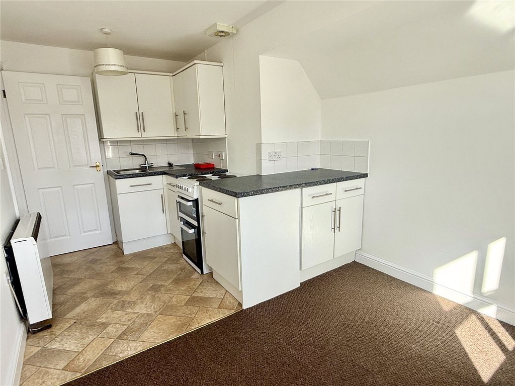 Property photo 3 of 6 Picture No. 08