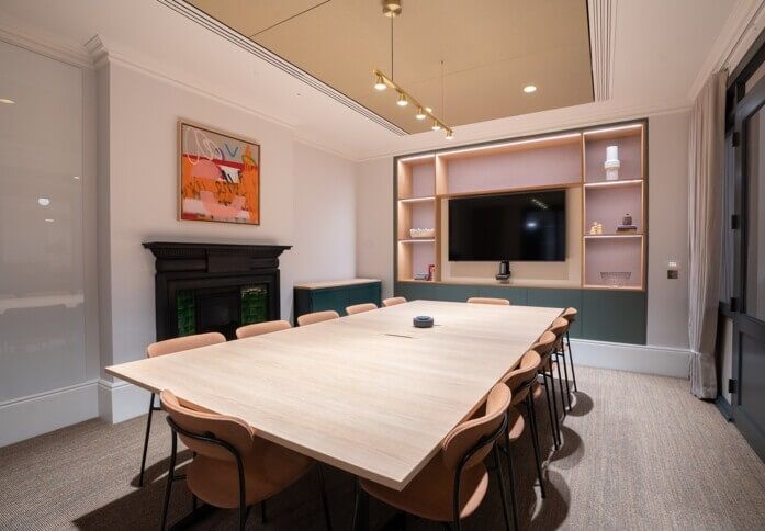 Property photo 3 of 11