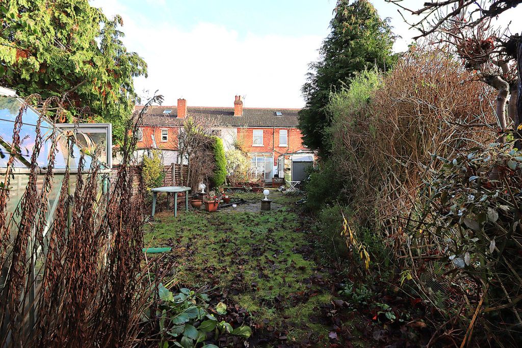 Property photo 3 of 15