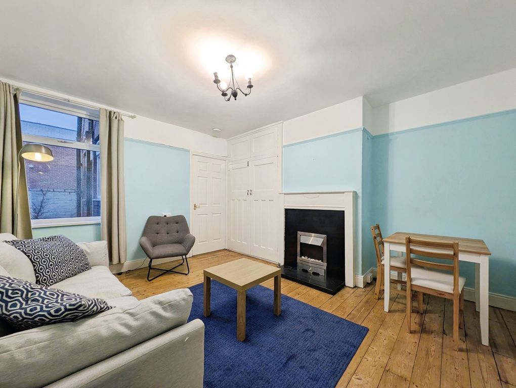 Property photo 2 of 12 Pbox-Img.Jpg