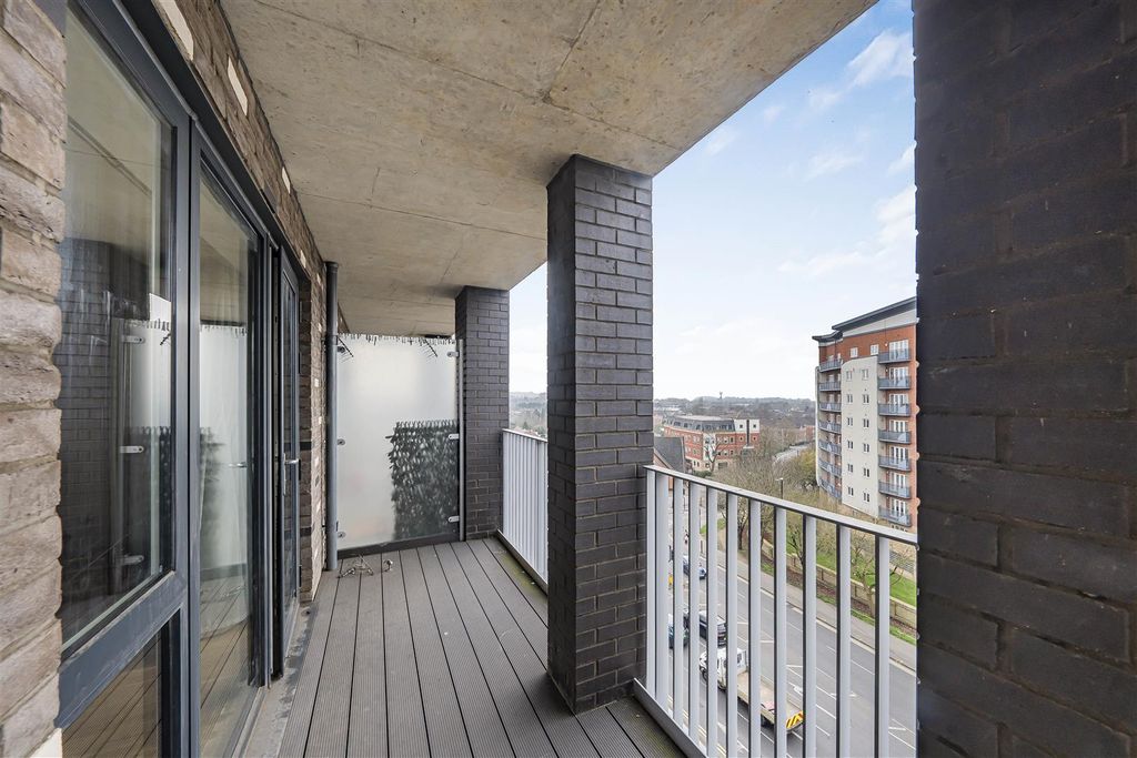 Property photo 2 of 11 Photo Mar 09 2026, 4 43 35 Pm.Jpg