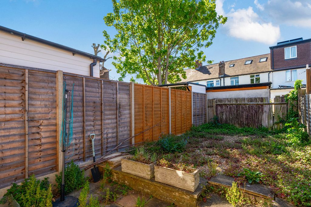 Property photo 3 of 14 Picture No. 06