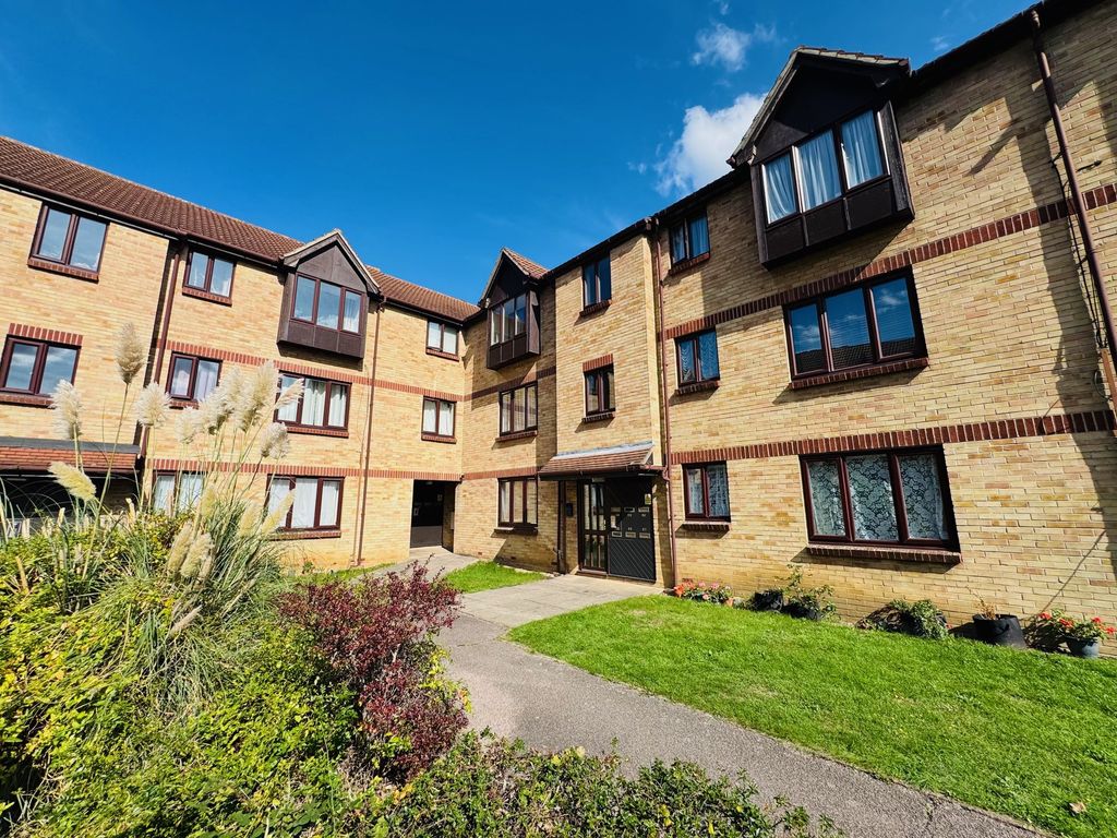 Property photo 1 of 8