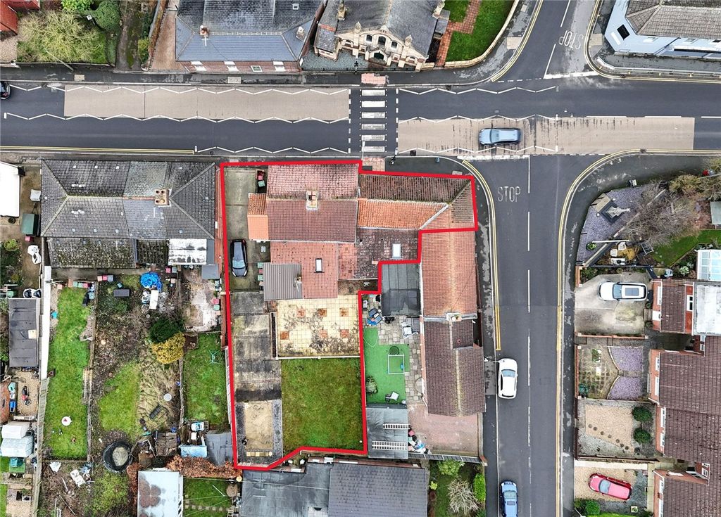 Property photo 3 of 29 Picture No. 30