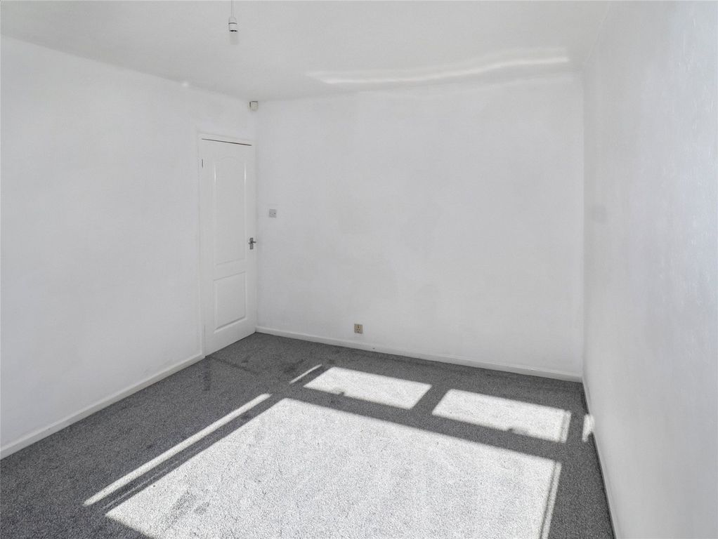 Property photo 3 of 11 Picture No. 08