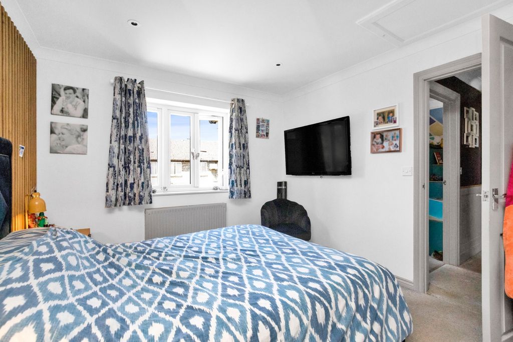 Additional image 18 of 3 bed detached house for saleAlma Road, Bordon GU35