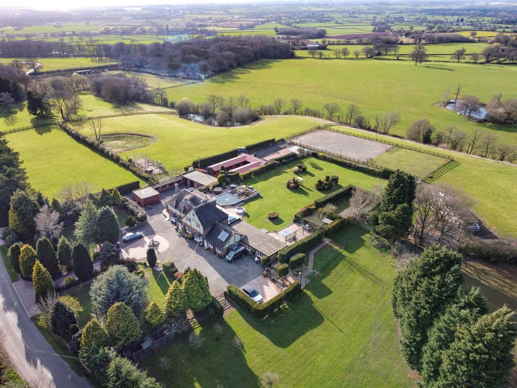 Property photo 1 of 22