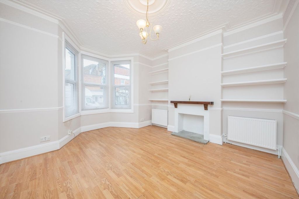 Property photo 2 of 4