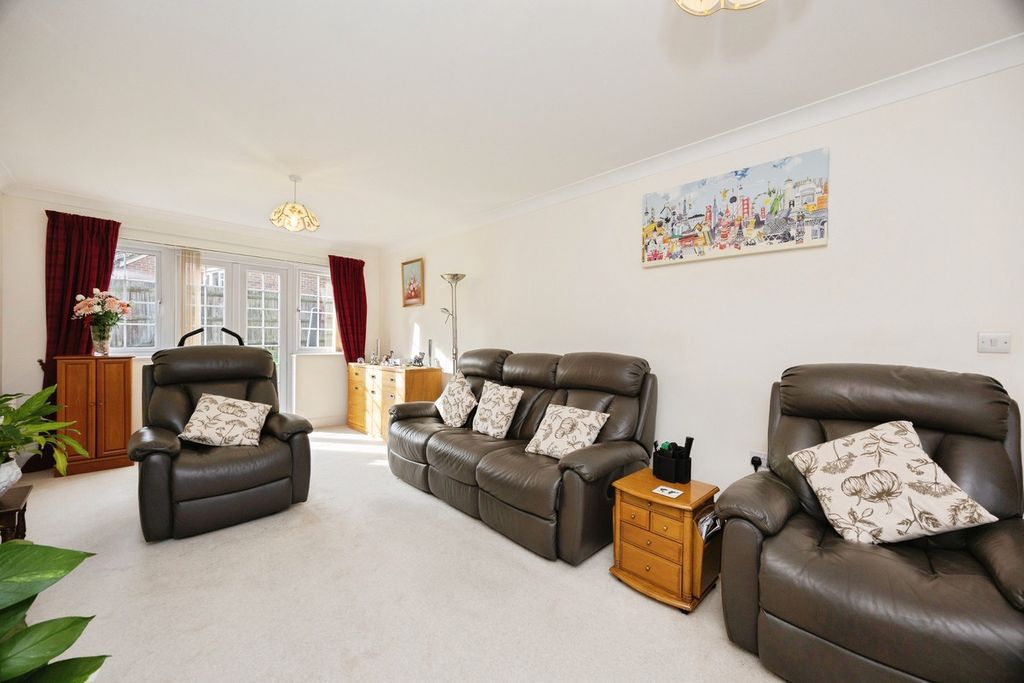 Property photo 3 of 30