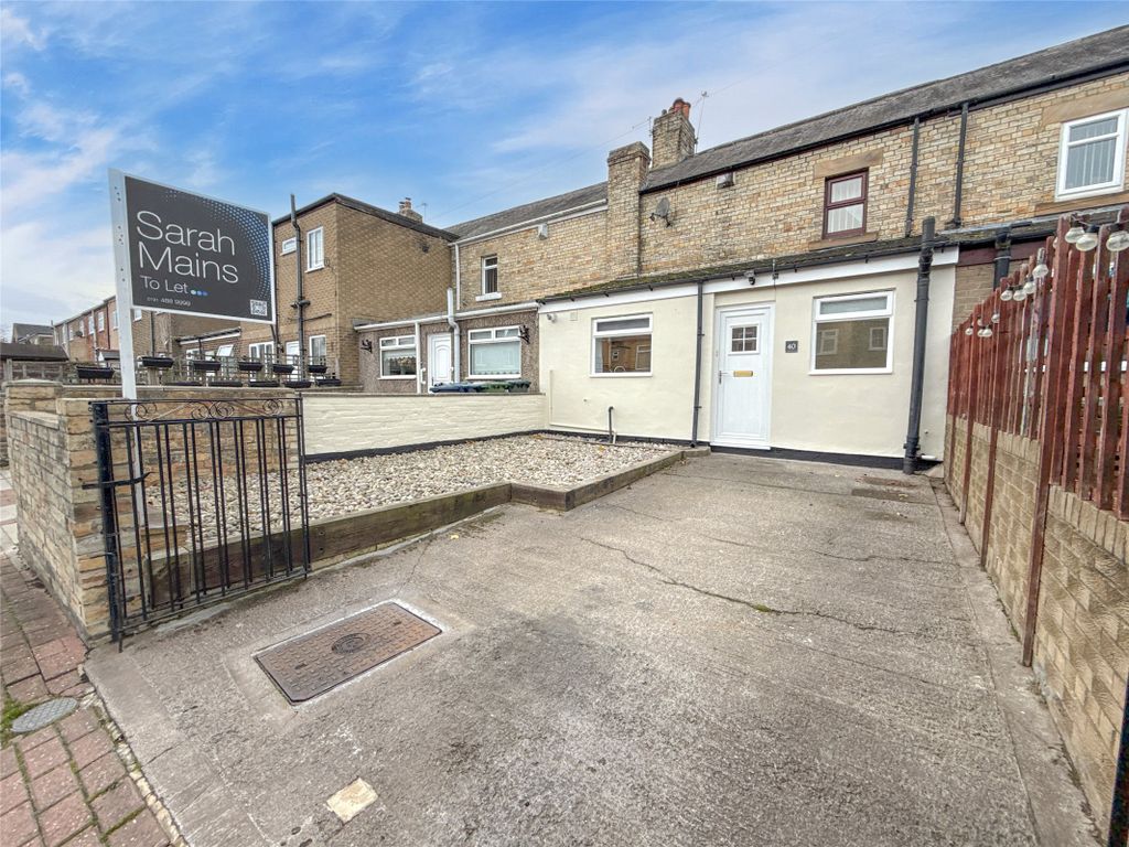 Property photo 1 of 17 External