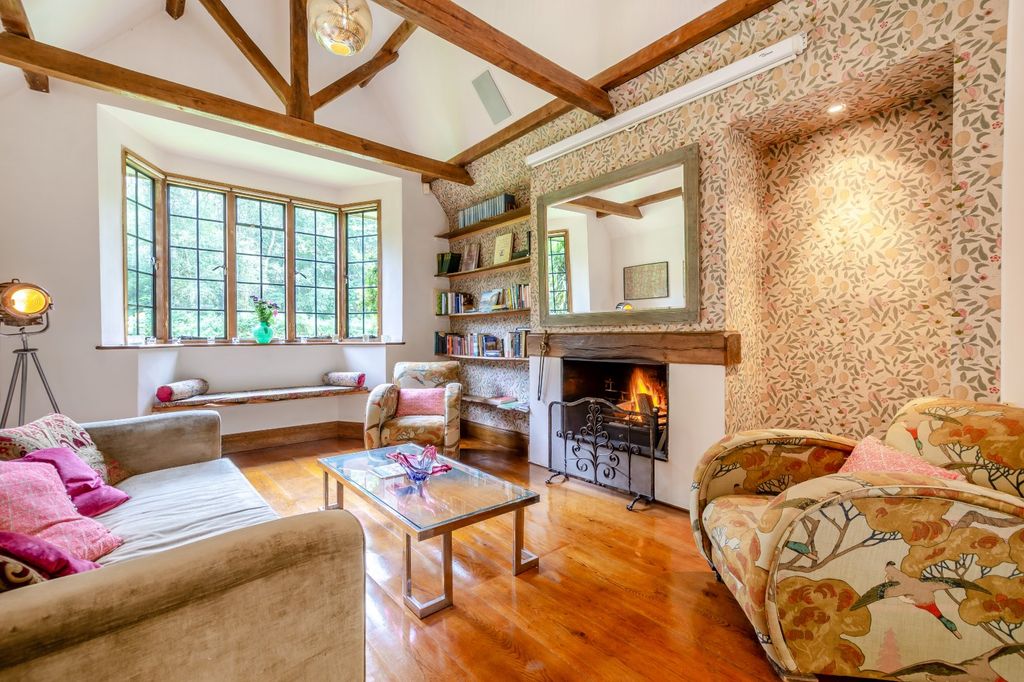 Property photo 3 of 25 Drawing Room