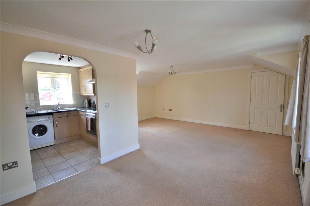 Property photo 3 of 11 Living/Dining Room