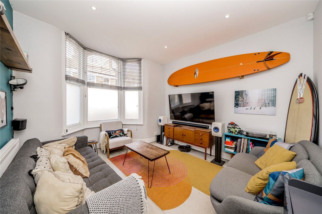 Property photo 3 of 7 Picture No. 05