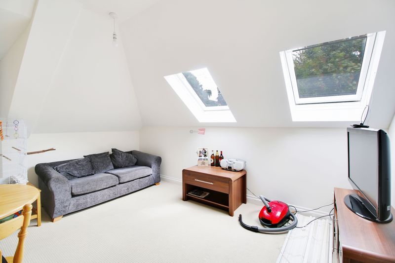 Property photo 2 of 6 Photo 5