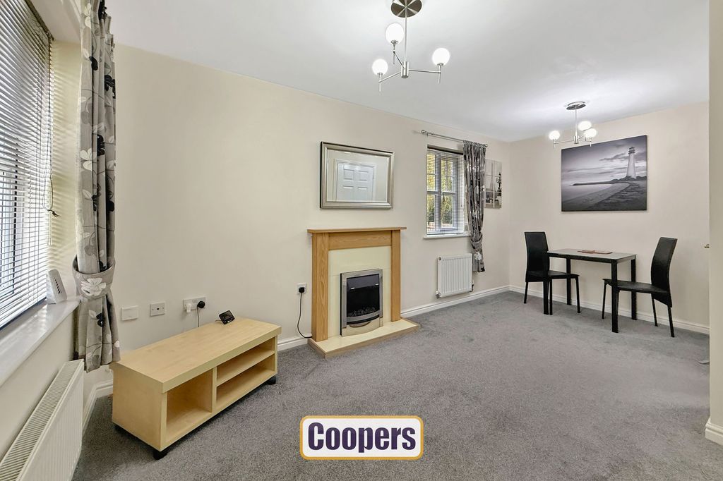 Property photo 3 of 9