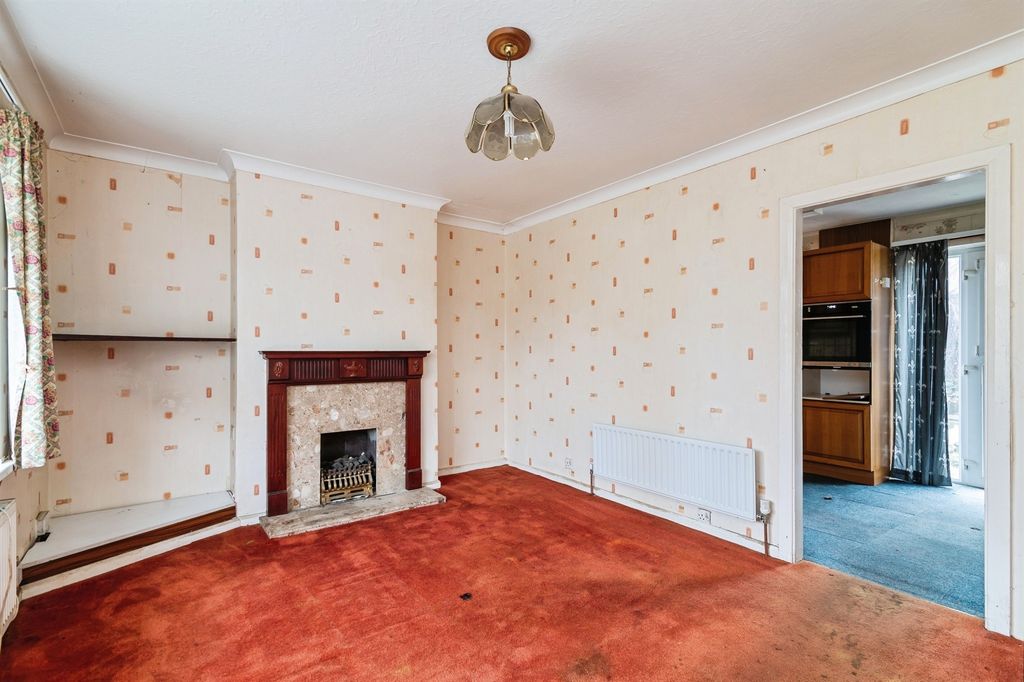 Property photo 3 of 18