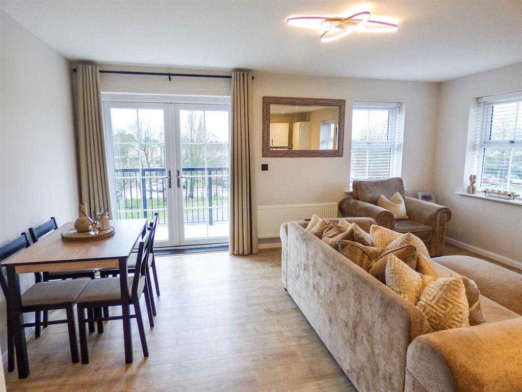 Property photo 2 of 9 P1100552.Jpg