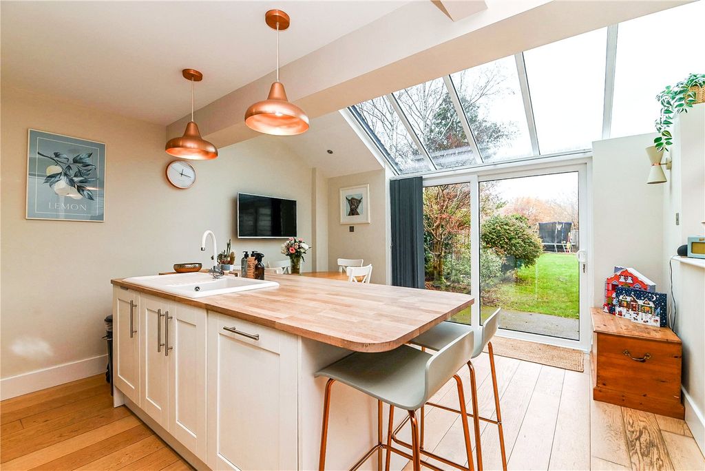 Property photo 3 of 23 Picture No. 06