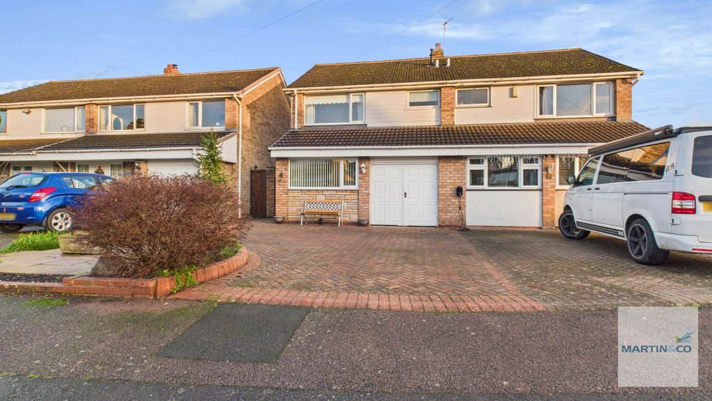 Property photo 1 of 27 Cam03663G0-Pr0217-Still043