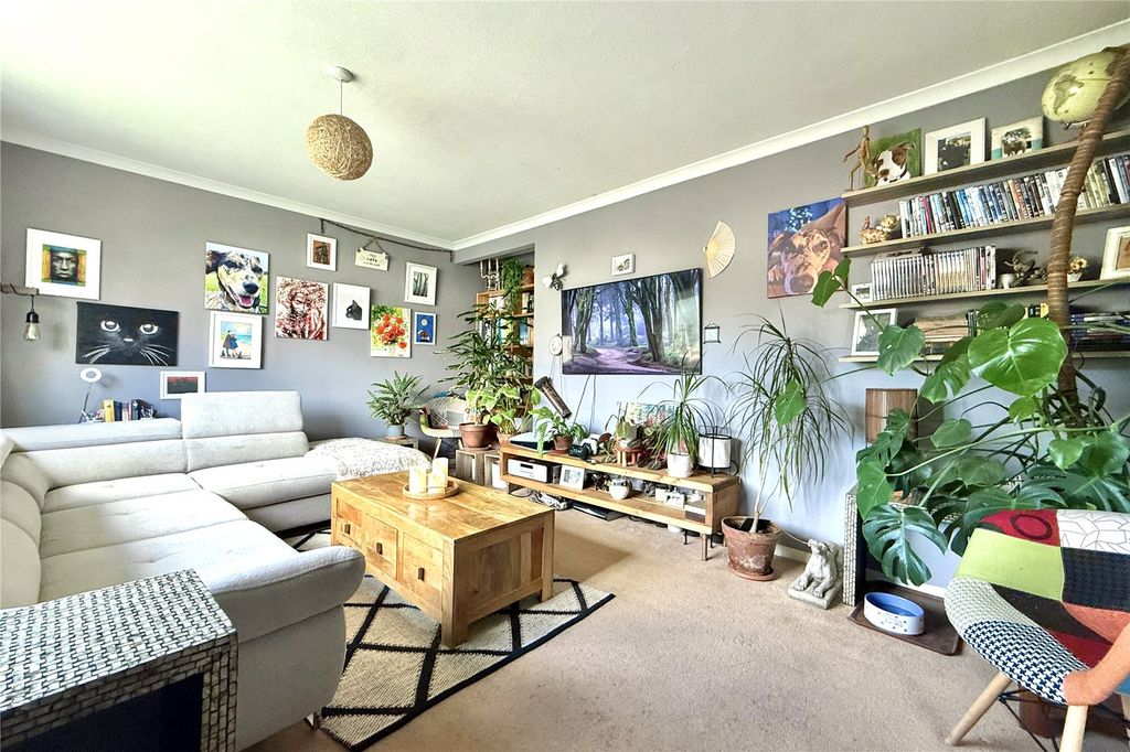 Property photo 2 of 13 Picture 2