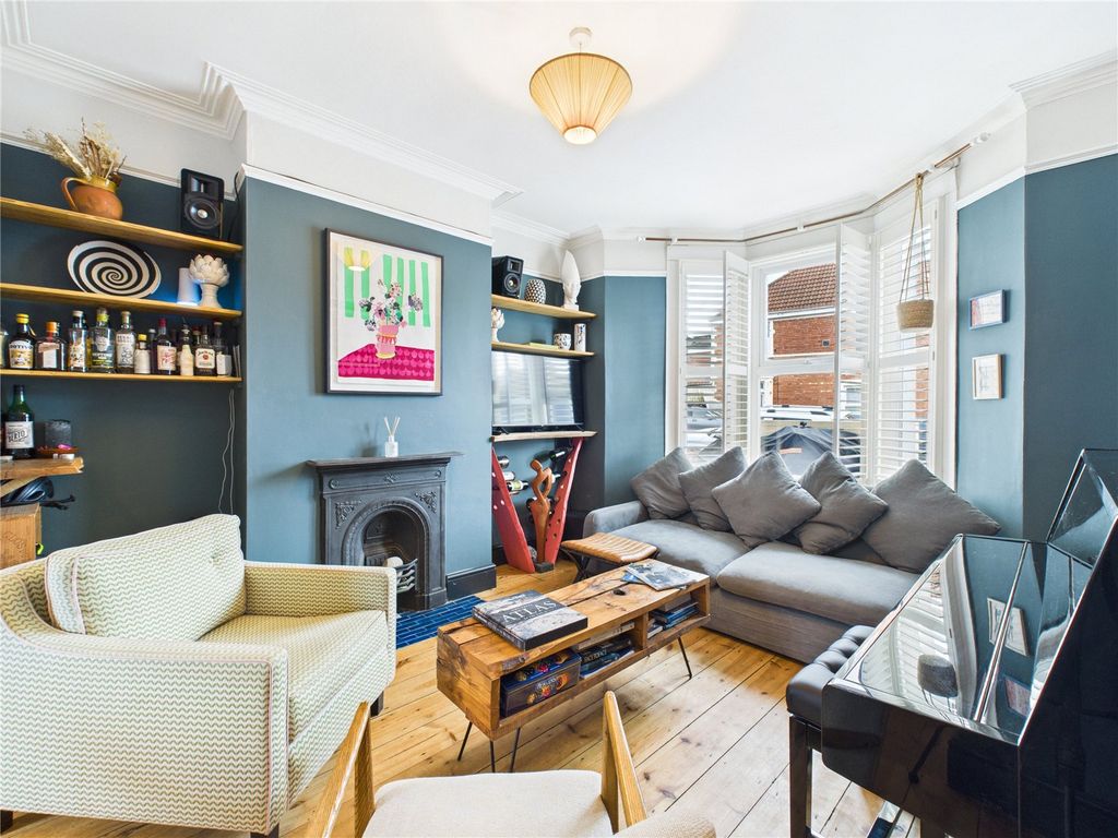 Property photo 3 of 24 Picture No. 12