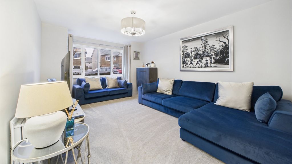 Property photo 2 of 26 Photo 12