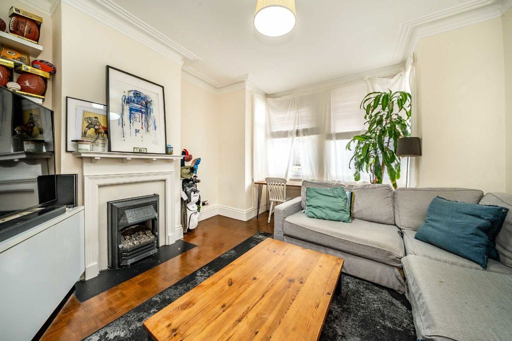 Property photo 2 of 5