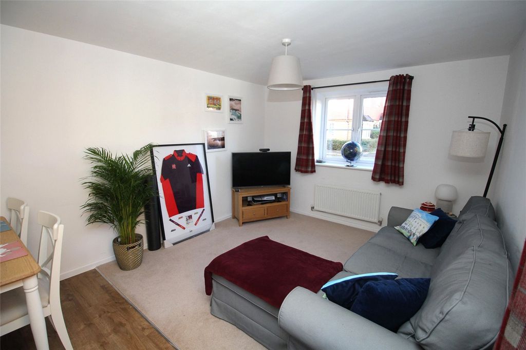 Property photo 2 of 9 Picture No. 19