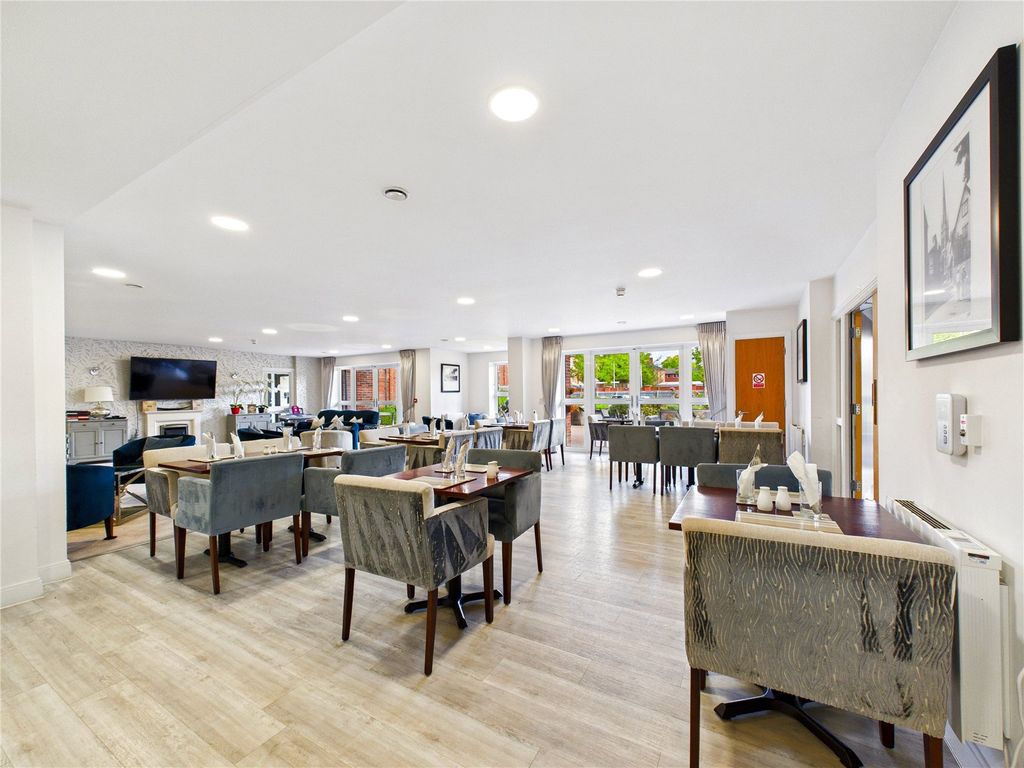 Property photo 2 of 17 Picture 2