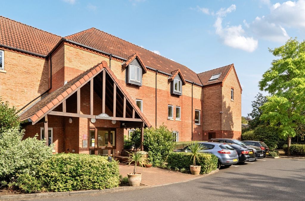 Property photo 1 of 18 2-6A70c1A980266-1500592-19Fc874698627-2-2