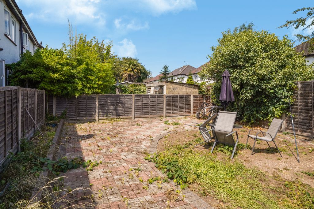 Property photo 3 of 14