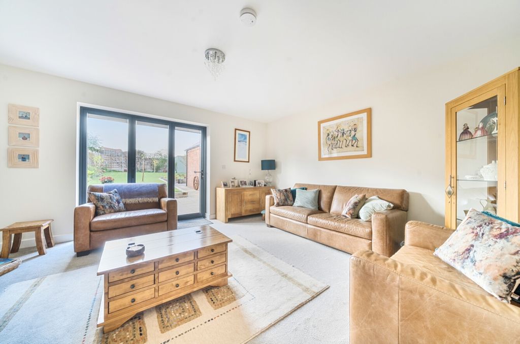 Property photo 2 of 24 1356646-2-68Cae2921d7A5