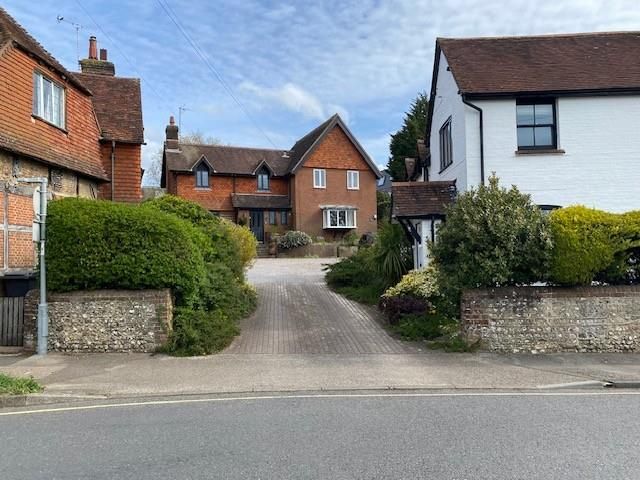 Property photo 1 of 10 Front Of House 2.Jpg