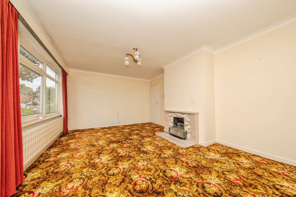 Property photo 2 of 16