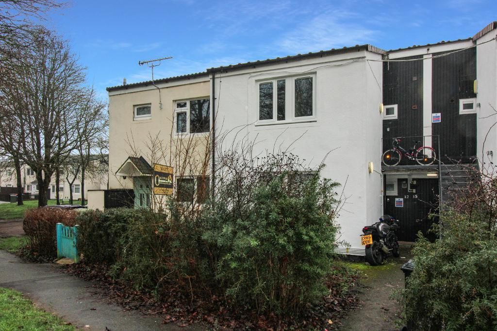 Property photo 1 of 8 Front