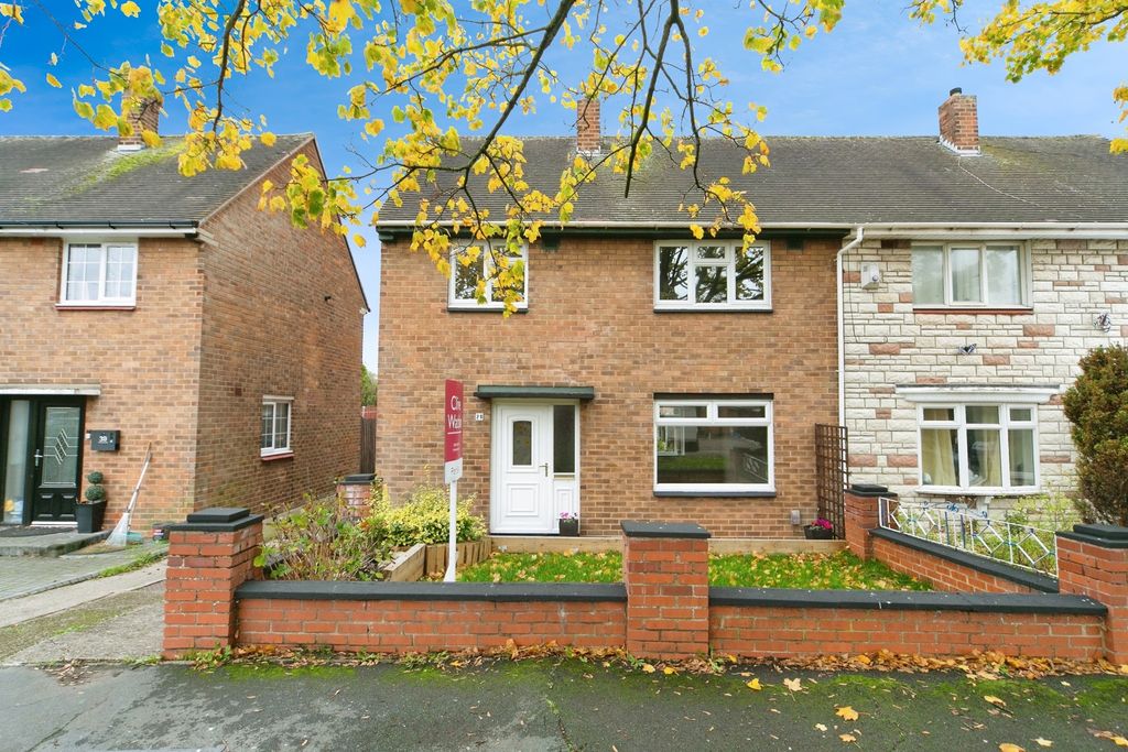 Property photo 2 of 17 Photo