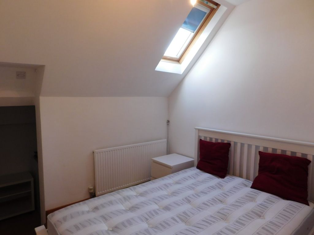 Property photo 3 of 3