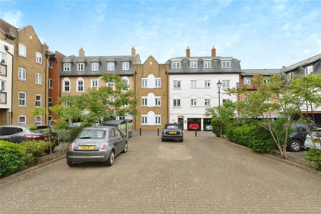 Property photo 1 of 11 Picture No. 02