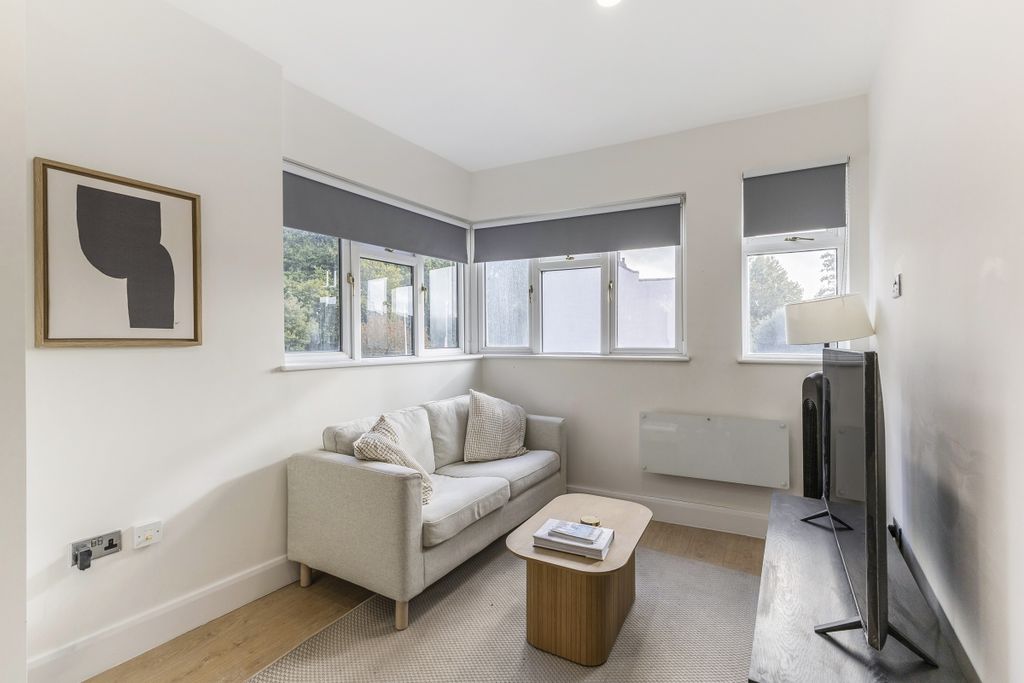 Property photo 2 of 15 116271_1South-Lam...