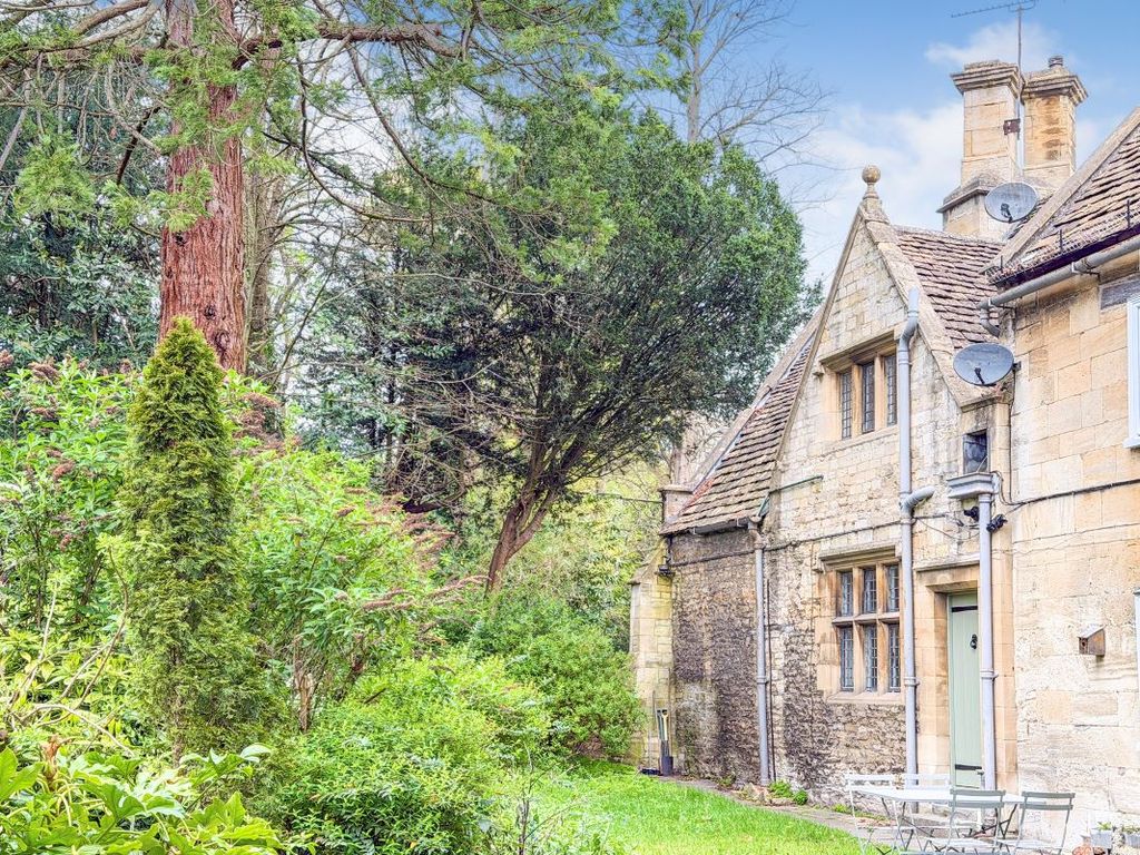 Property photo 2 of 20