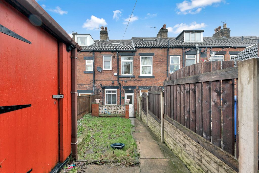 Property photo 3 of 16 P1698402