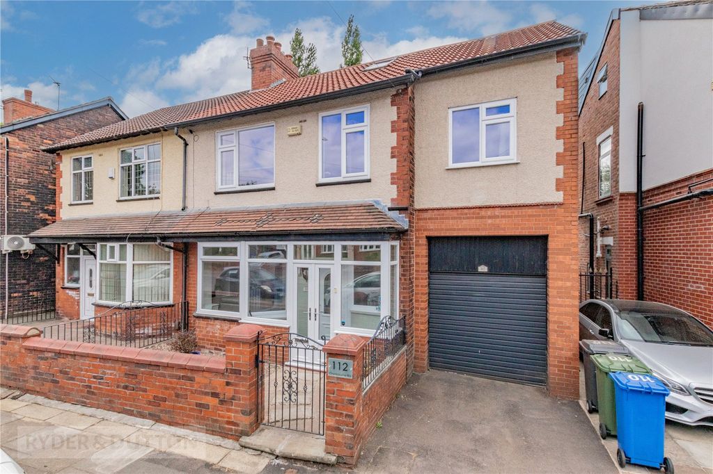 Property photo 1 of 34 External