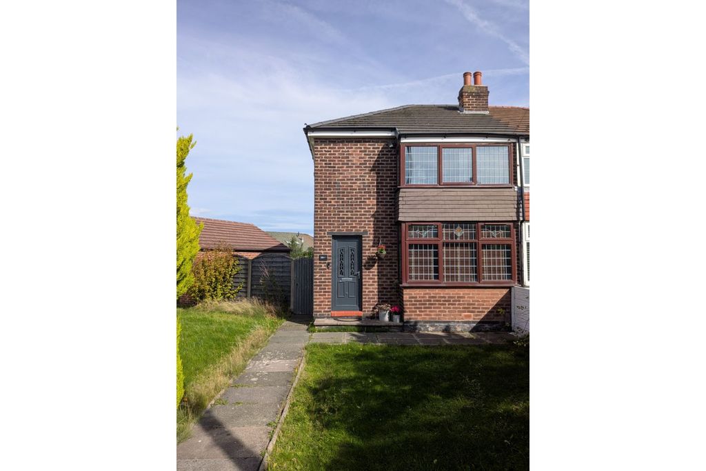 Property photo 1 of 17