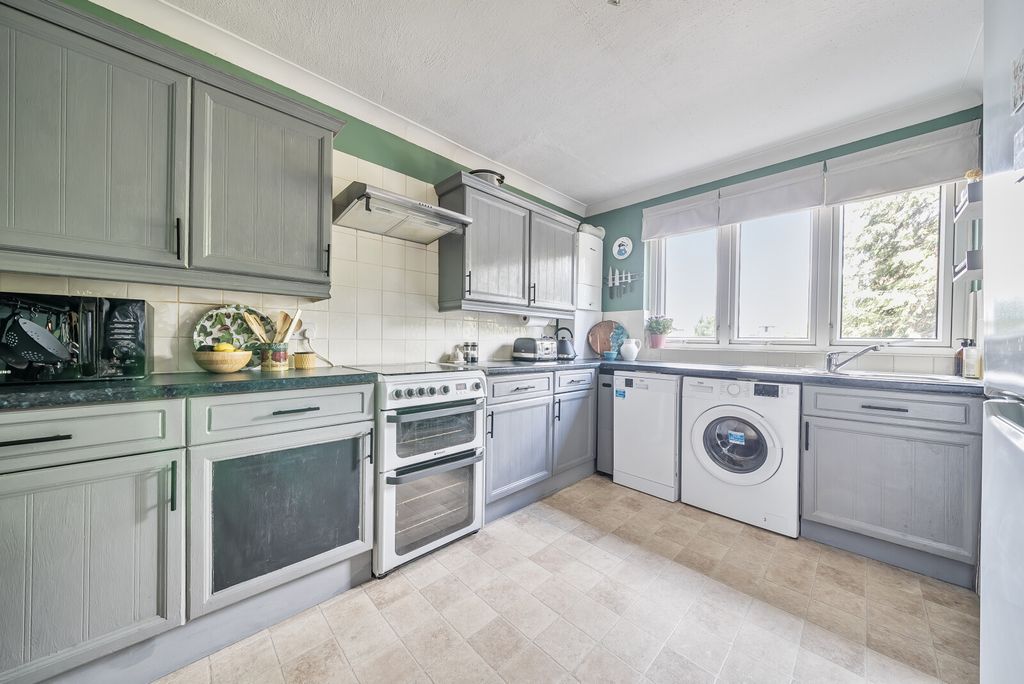 Property photo 2 of 12 1325224-19-687E39...